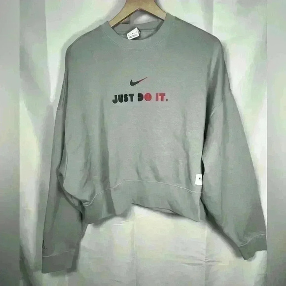 Nike campus crop sweater size medium - Picture 1 of 5